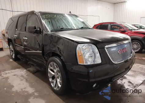 2014 GMC Yukon Xl 1500 Denali из США, поврежденный, VIN 1GKS2MEF2ER140467